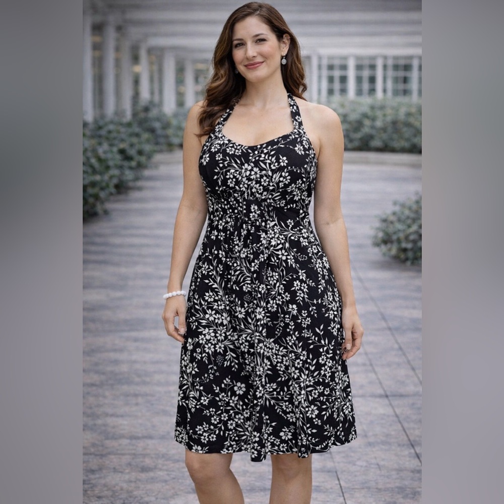 WHITE HOUSE BLACK MARKET HALTER DRESS POLYESTER/SPANDEX BLACK-WHITE FLORAL SZ 2
